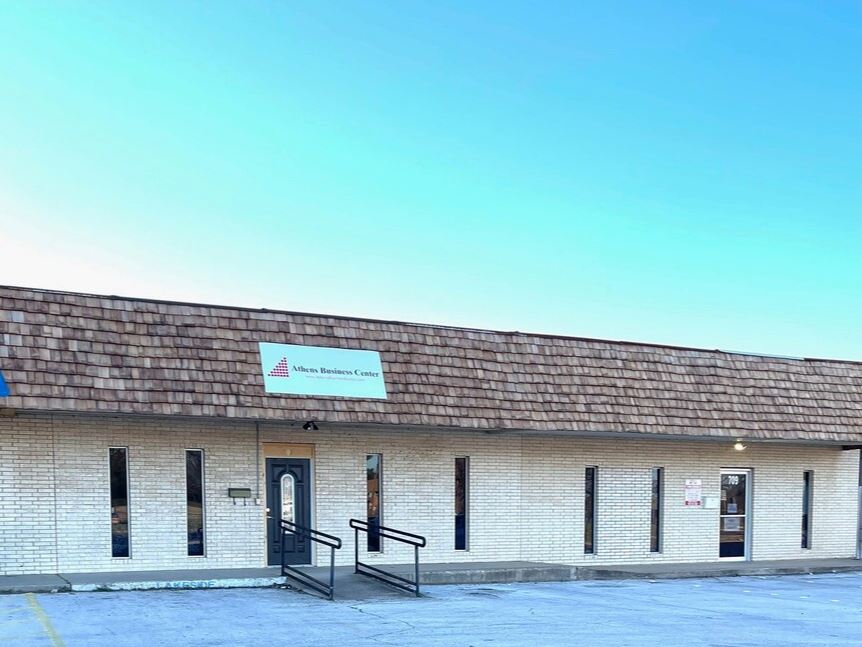 Front of the property at 709 North Palestine Street